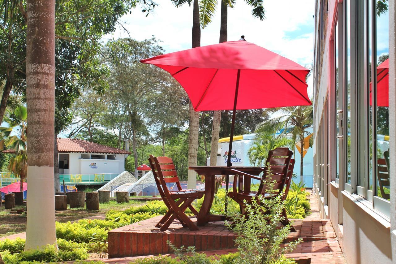 Hotel Hacienda Campestre Melgar Exterior photo